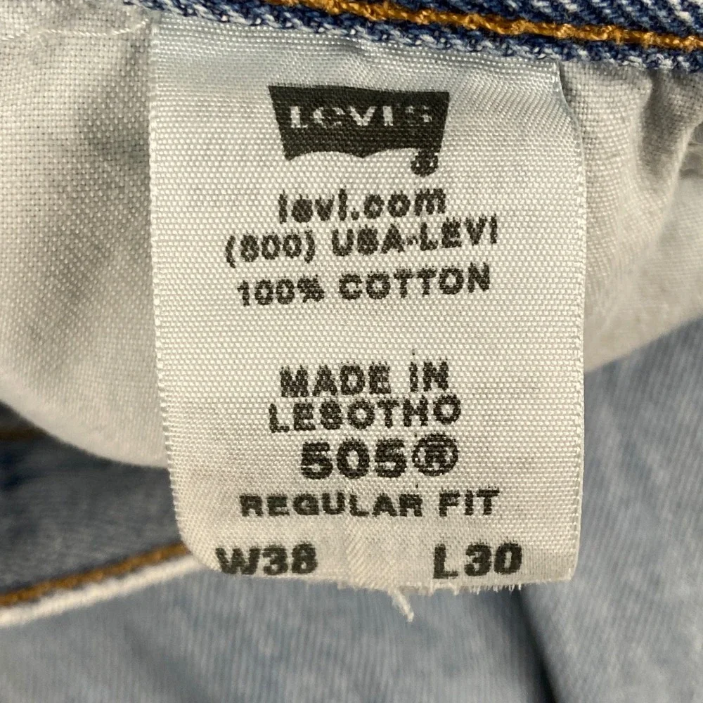 Vintage Levis 505 Jeans Men 38x30 Blue Denim Regular Fit Straight Leg Cotton Y2k